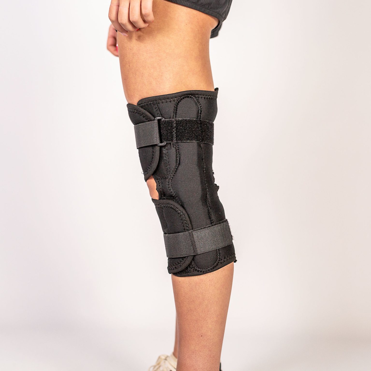 Economy Hinged Knee Brace elizur